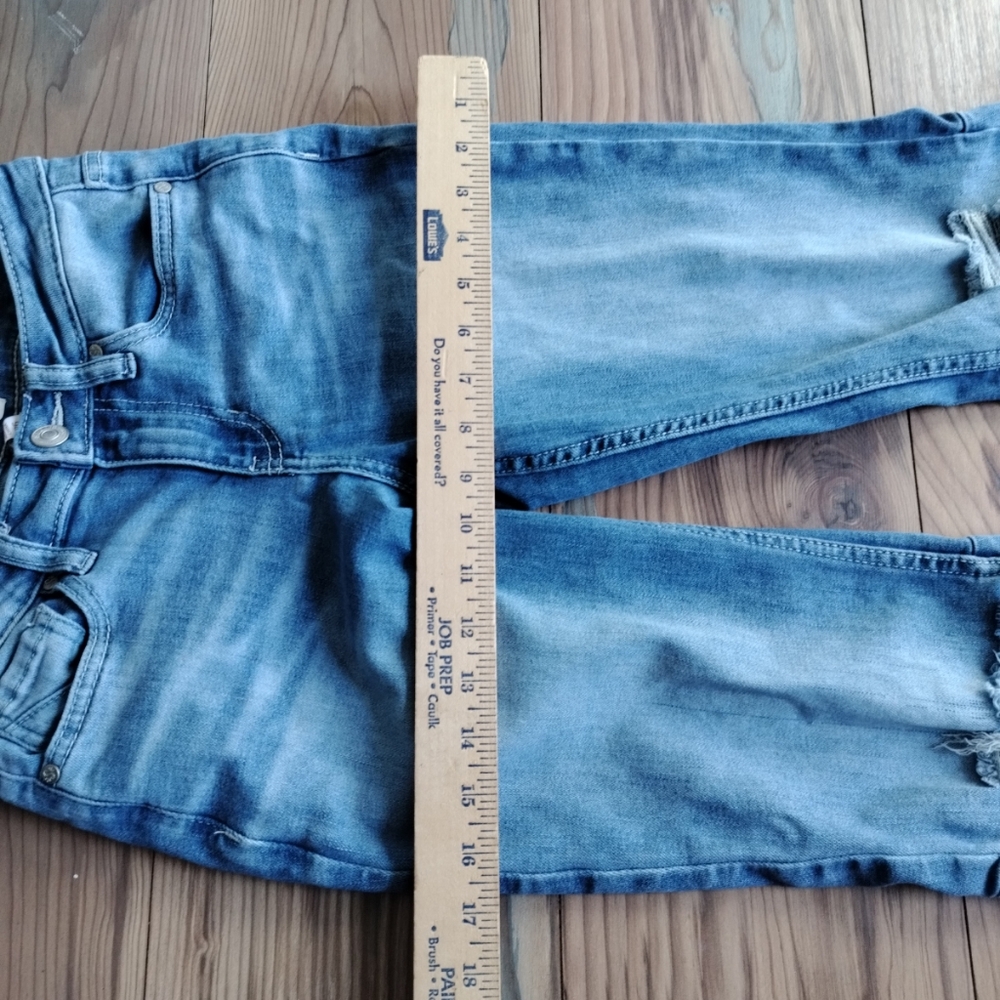 Shyanne Super Flare Women's Jeans feature a distressed knee design - Picture 8 of 12
